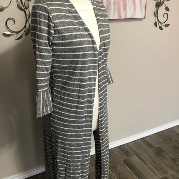 Umgee 3/4 ruffle bell sleeve long cardigan - Picture 2 of 4